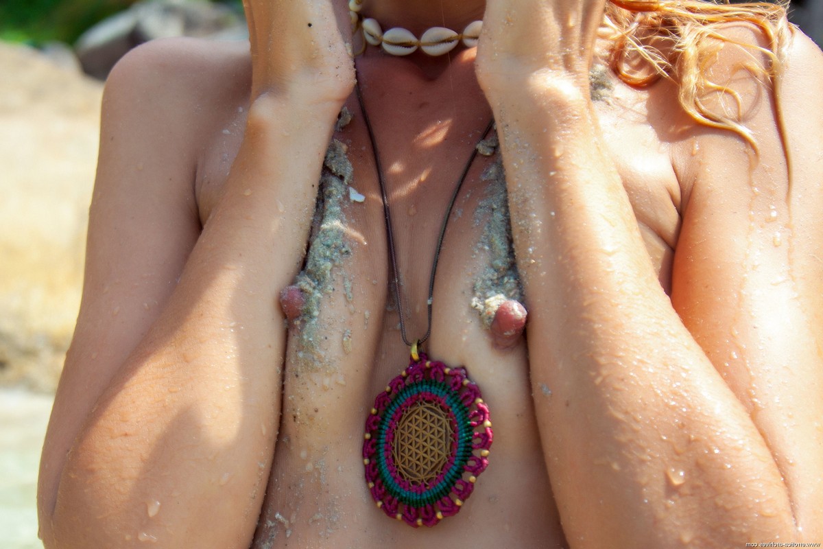 Con una bella sonrisa y mucha simpatía, encontrarás una prostituta coqueta y muy sensual